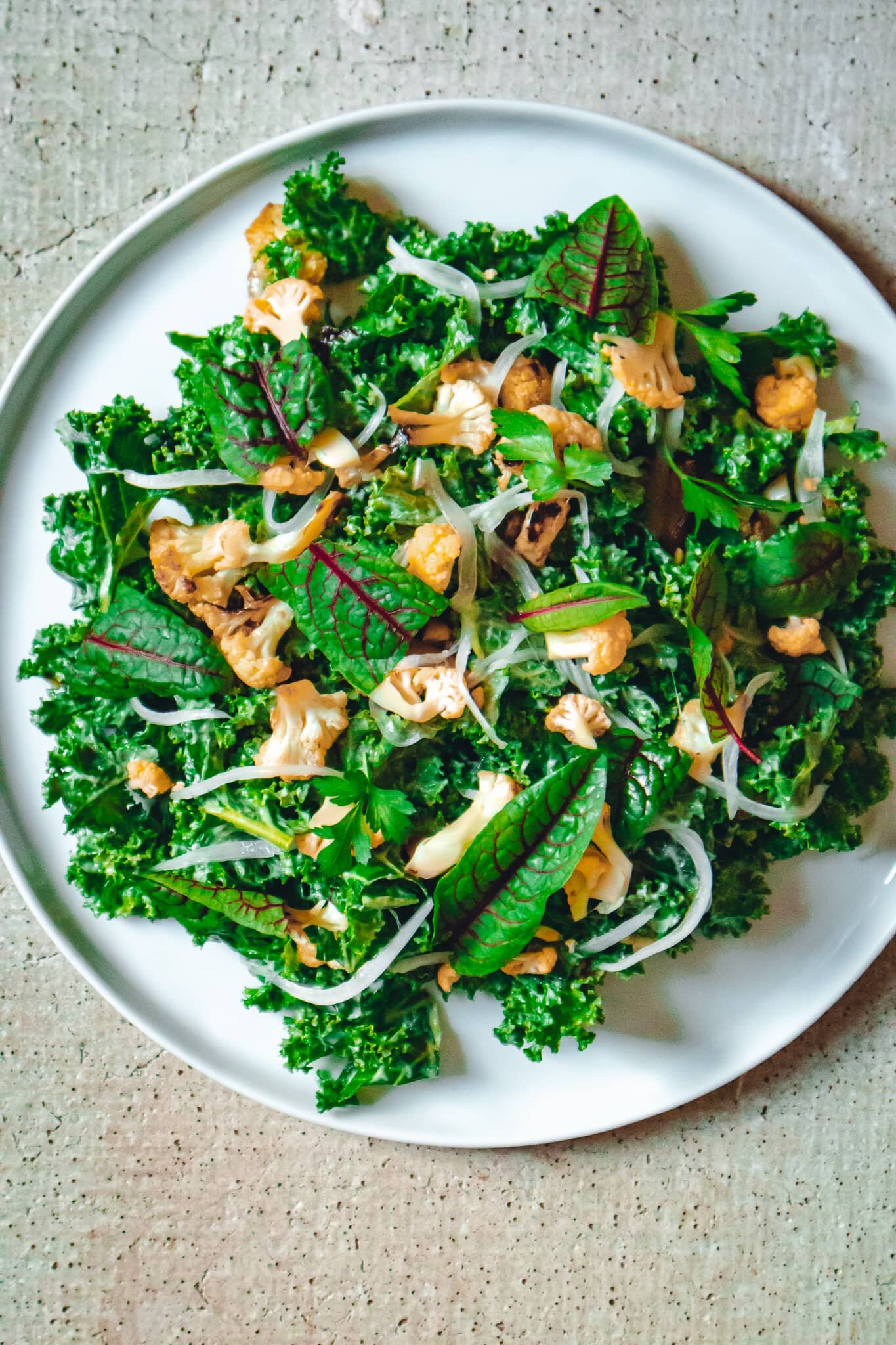 Anti-Inflammatory Kale Salad with Cauliflower Dressing 